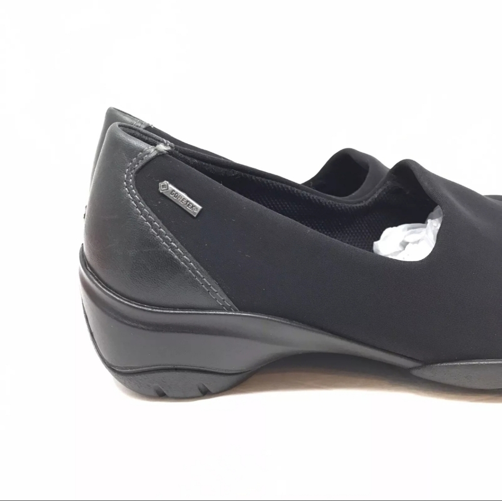 ECCO Women's Soft 8.5 Wedge Gore-Tex Slip On Waterproof Sneaker